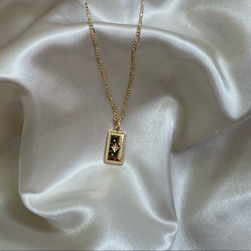 Adorable Star Pendant Necklace